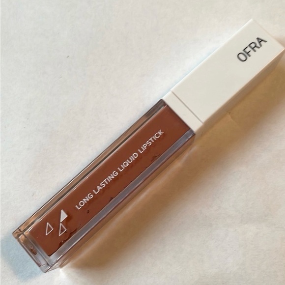 NEW OFRA BEL AIR 
LONG LASTING LIQUID LIPSTICK - Picture 2 of 3
